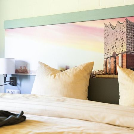 Zur Rennbahn Hotel Drage  Buitenkant foto